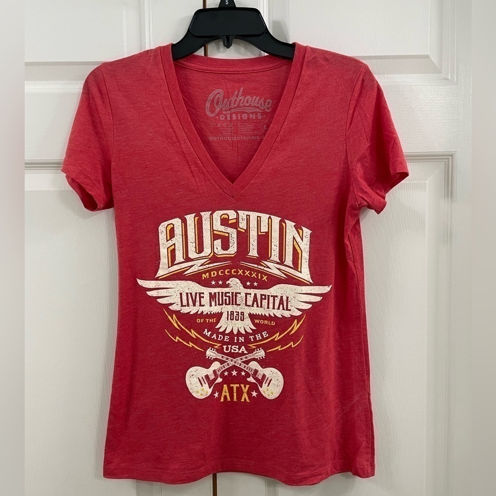 Austin TX Outhouse Designs Women’s T Shirt. Size Large